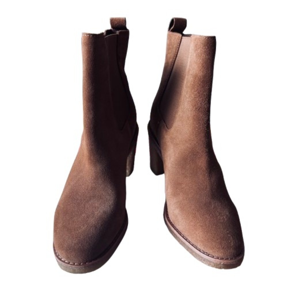 Polo Ralph Lauren Marianna Brown Suede Chelsea Boots NWOT MISMATCHED 6 / 6.5